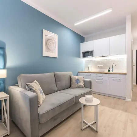 Glow Apartments, Slaska 12
