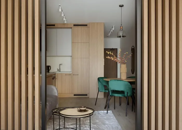 Glow Apartments, Slaska 12