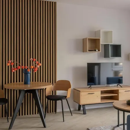 Glow Apartments, Slaska 12 * 그단스크