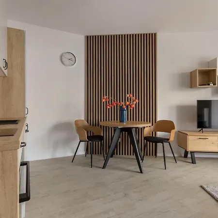 Glow Apartments, Slaska 12 아파트 *